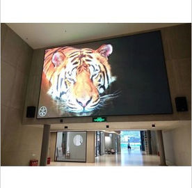 단계 임대 실내 지도된 광고 스크린 해결책 P3 200 - 800W 패널 전력 소비