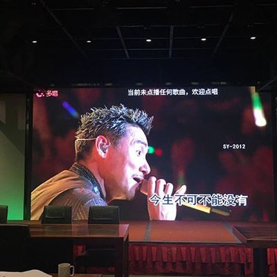 높은 광도 발광 다이오드 표시 P4 Backlit 옥외 풀 컬러 1R1G1B를 광고하는 SMD